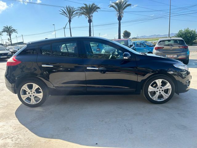 RENAULT MEGANE DYNAMIQUE 2.0 AUTO SPANISH LHD IN SPAIN 89000 MILES 1 OWNER 2011